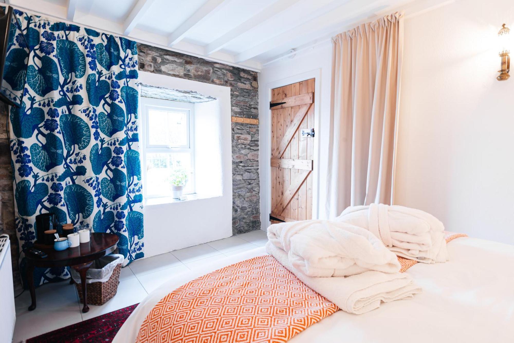 Stone Barn Hotel Skibbereen Exterior photo